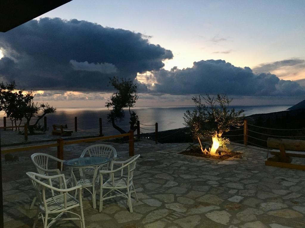 Rahoni Park & Suites Dhërmi Exteriör bild