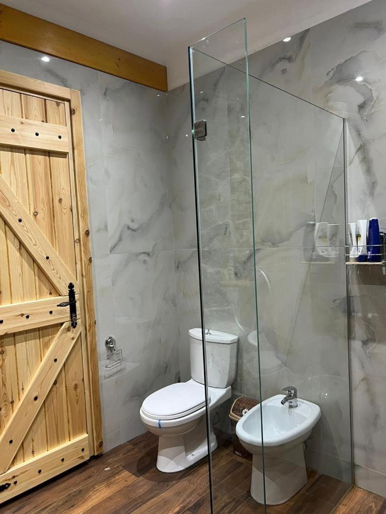Rahoni Park & Suites Dhërmi Rum bild