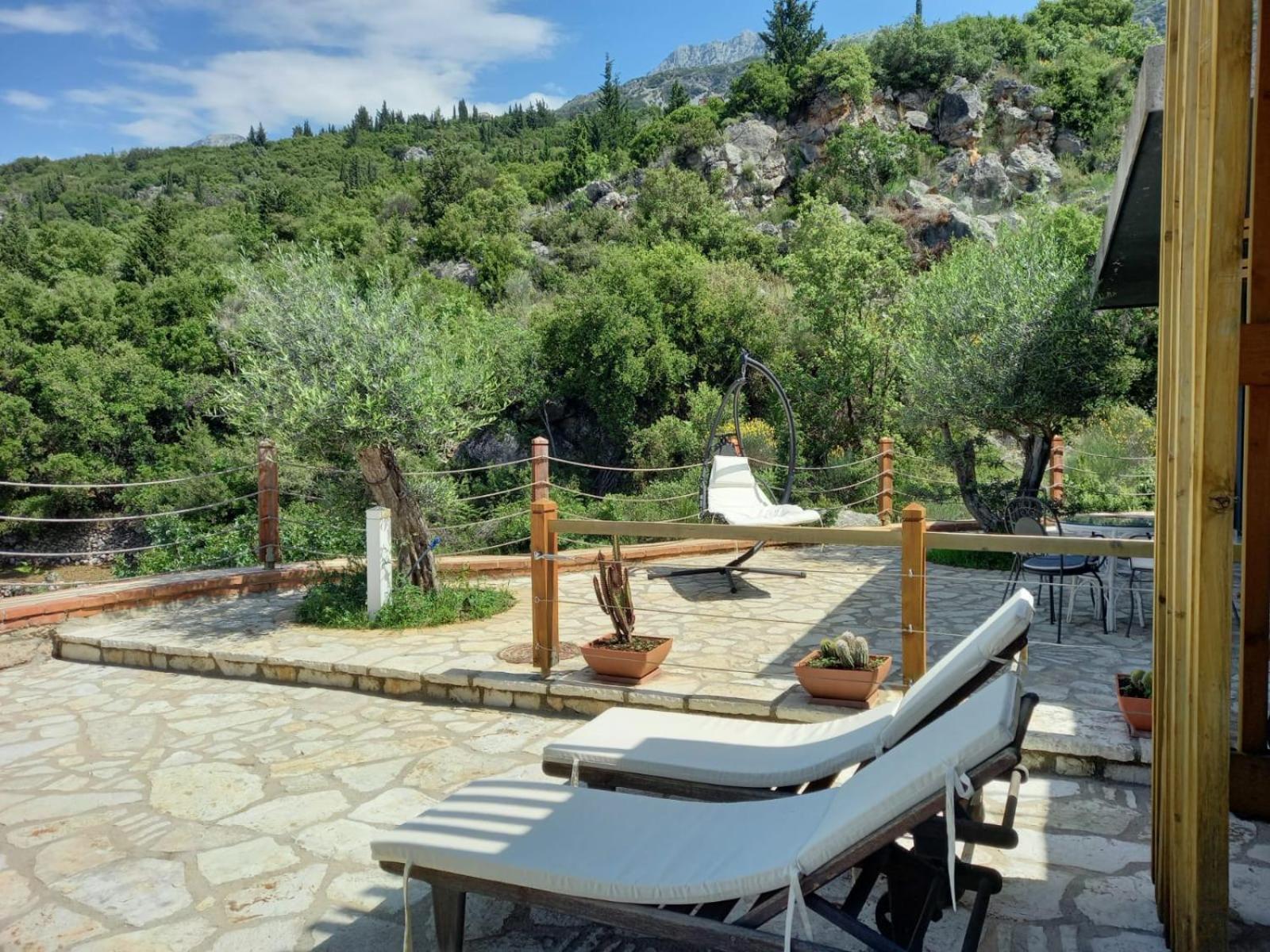 Rahoni Park & Suites Dhërmi Exteriör bild